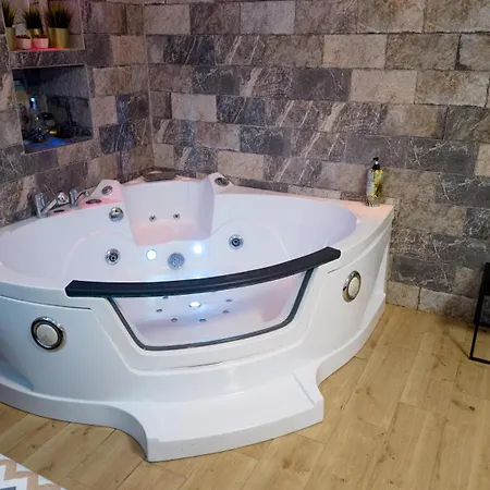 Wonderland Apartman Ni